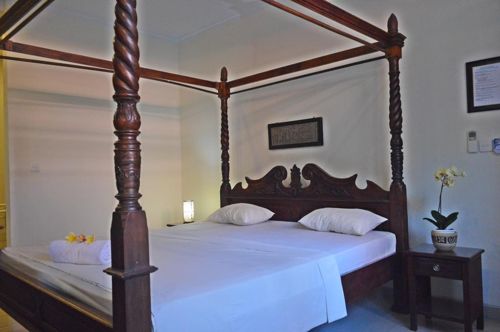 Yulia 2 Homestay Sanur Exteriör bild