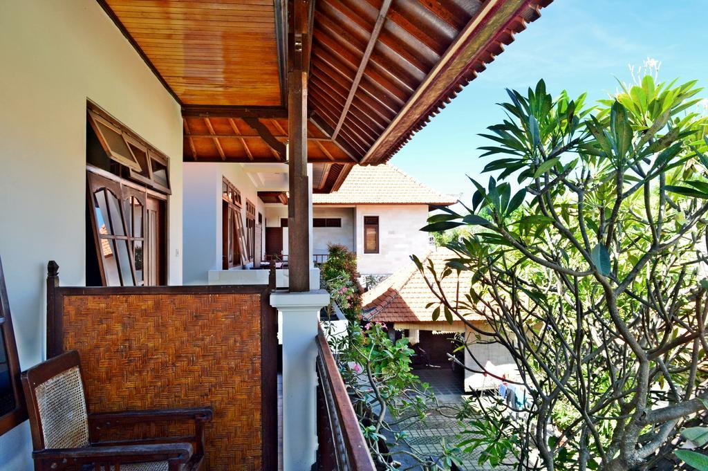 Yulia 2 Homestay Sanur Exteriör bild