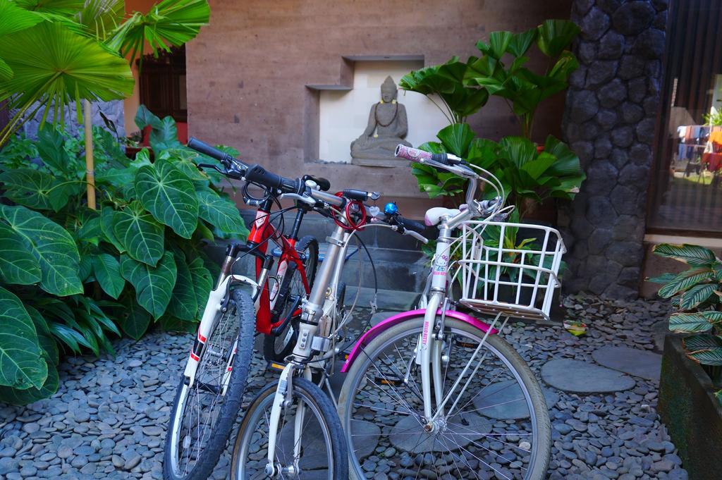Yulia 2 Homestay Sanur Exteriör bild
