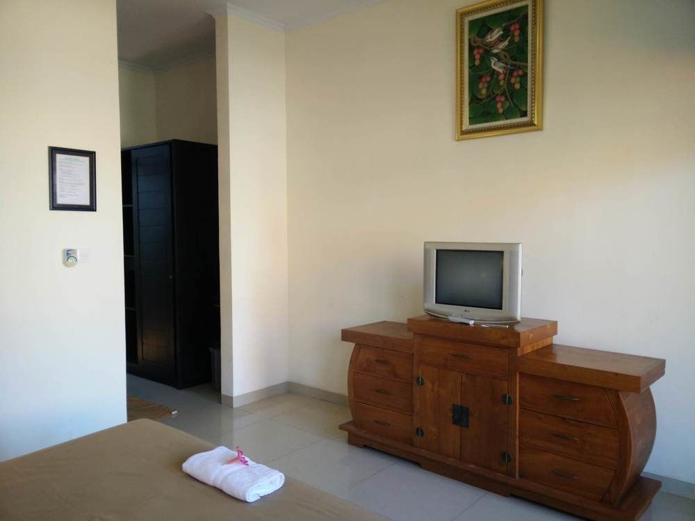 Yulia 2 Homestay Sanur Exteriör bild