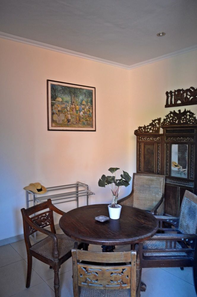 Yulia 2 Homestay Sanur Exteriör bild