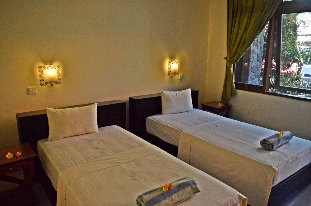 Yulia 2 Homestay Sanur Exteriör bild